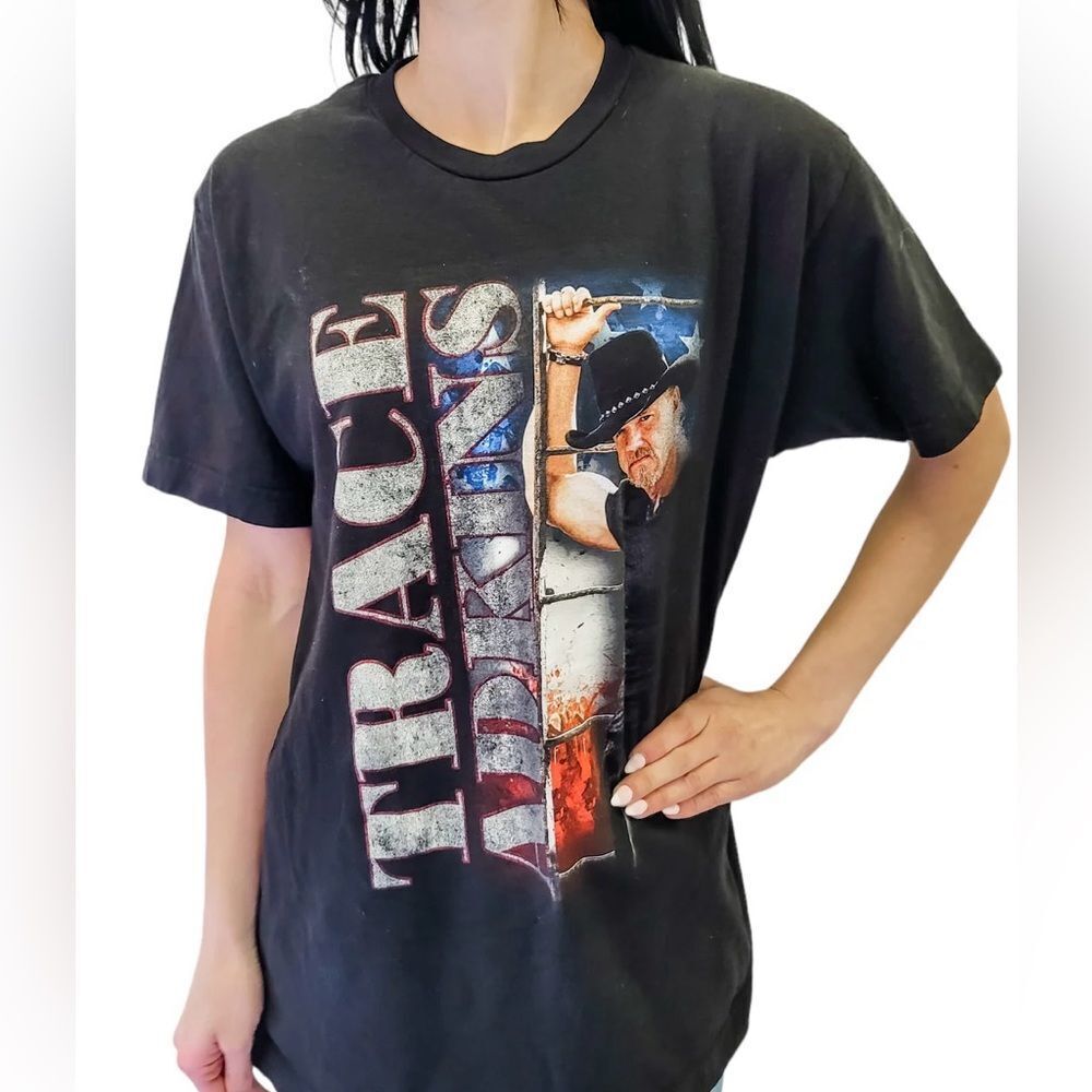 TRAC ATKINS T SHIRT SIZE 2X LARGE​